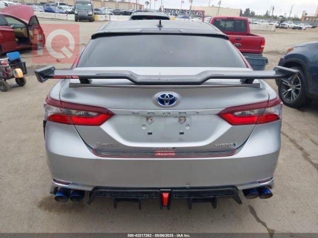 تۆیۆتا کامری